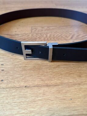 Hugo Boss Reversible Black/Brown Leather Belt with Silver Buckle